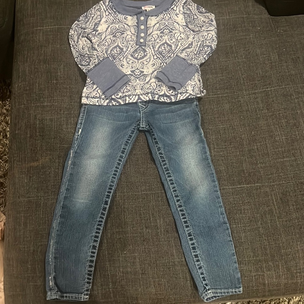 True, religion jeans and top